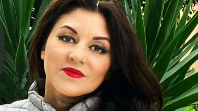 - La celebrante en rose
